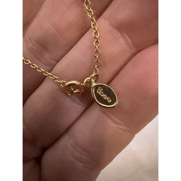 Gold Tone Avon Letter " W " Chain Fashion Necklace 9 Inches - Picture 4 of 6